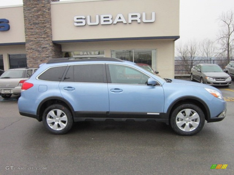 Illustration for article titled Oppopinions wanted high miles 2012 Subaru Outback for $2,500